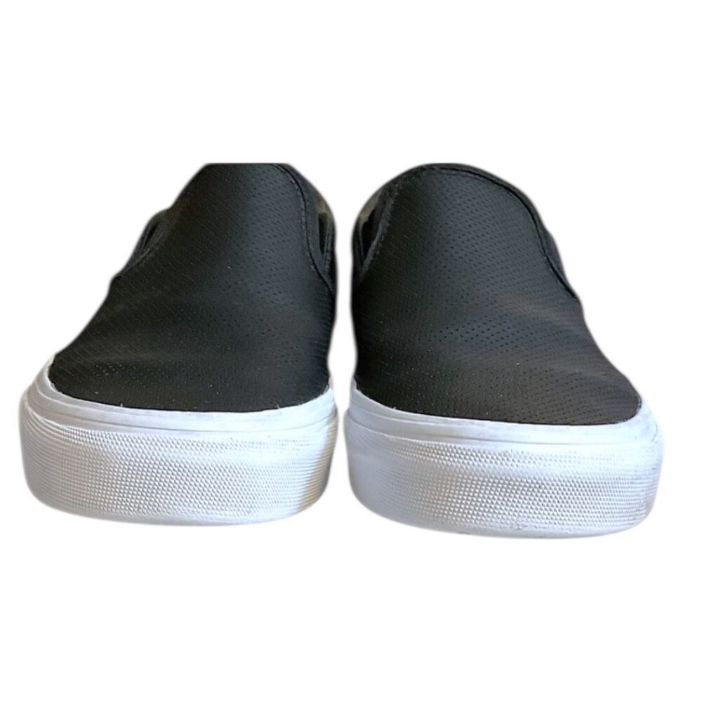 Vans Sneakers Men 5.5/Women 7 Black Off The Wall Perforated Leather Travel Shoes - Picture 6 of 13